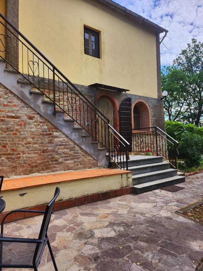 مبيت وإفطار تْشيرتالدو Il Giuggiolo - La Collina Della Quiete المظهر الخارجي الصورة